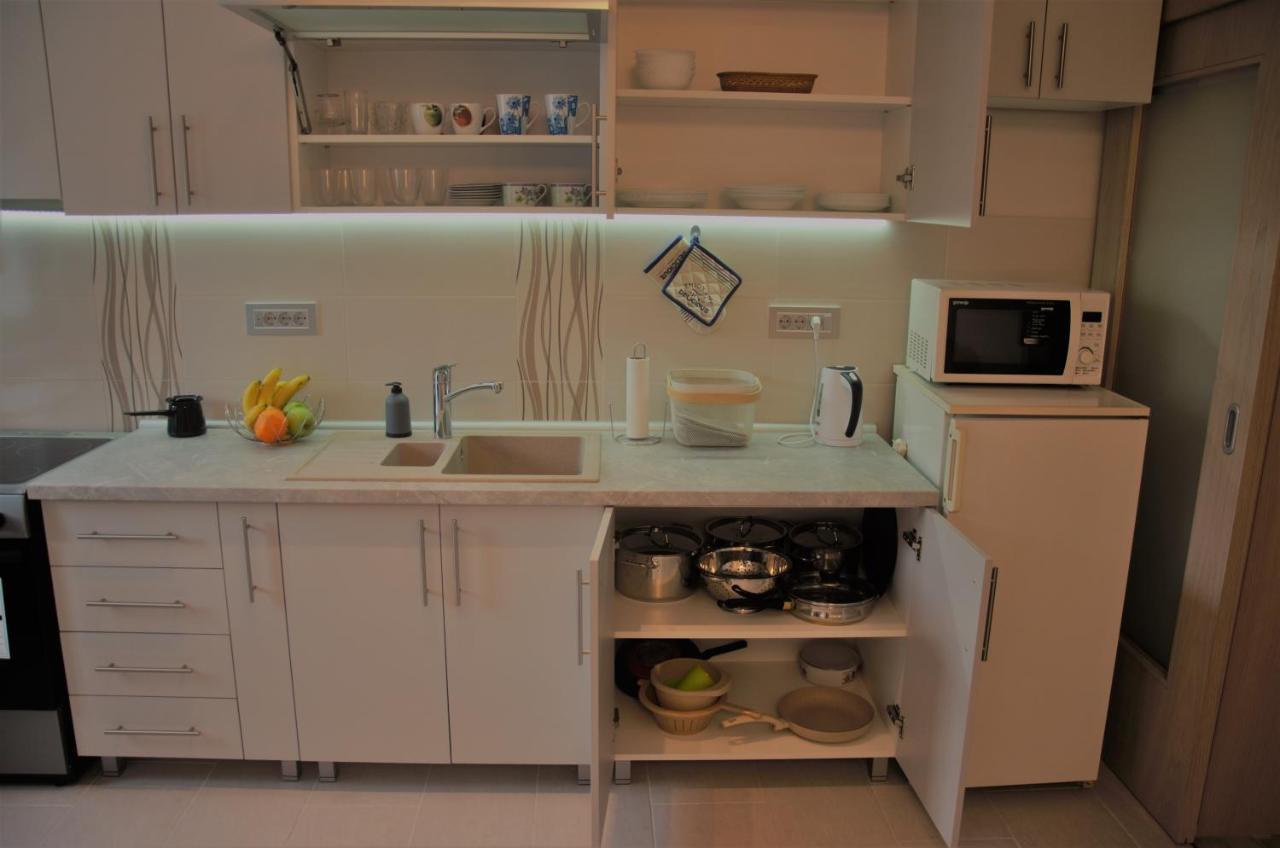 Spacious 2-Bedroom Apartment With Luxury Feel Novi Sad Exterior photo